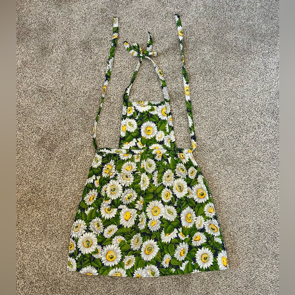 NOW DESIGNS SUNFLOWER KITCHEN BIB APRON WITH POCKET ~ USA